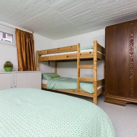 Spacious Cellar In Ratingen-tiefenbroich Apartamento Ratingen